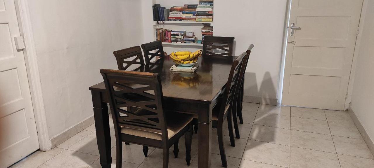 Apartment In Dar Homestay Dar es Salaam Bagian luar foto