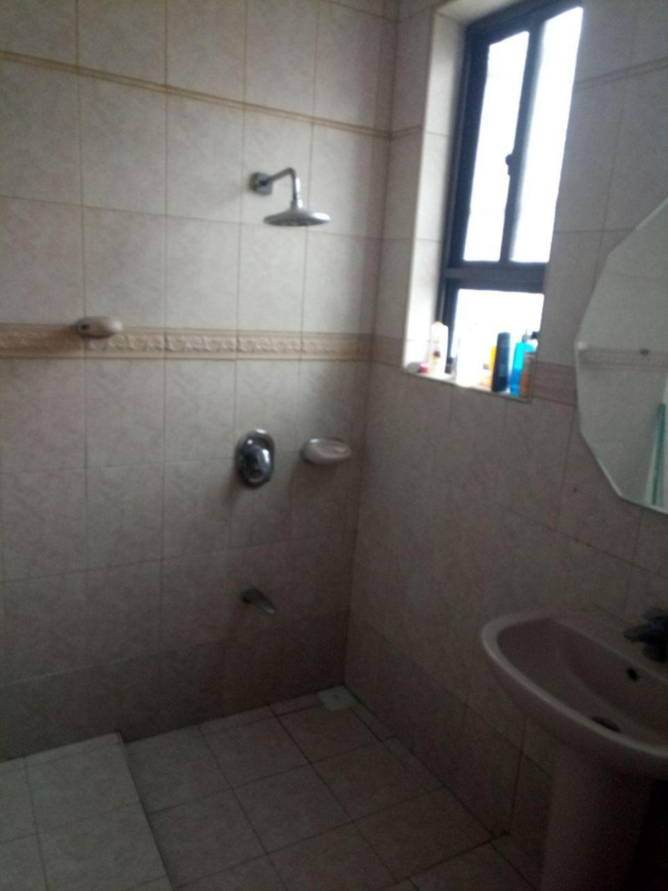 Apartment In Dar Homestay Dar es Salaam Bagian luar foto